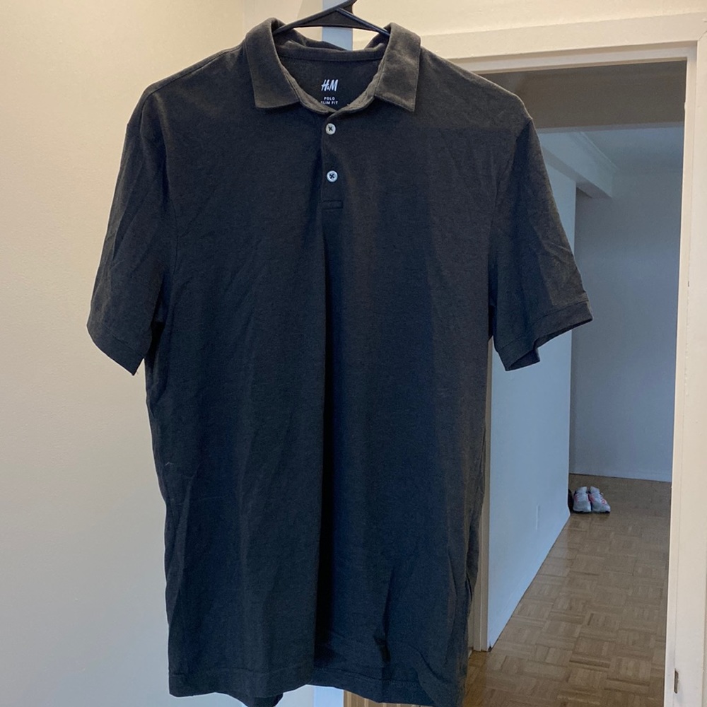 Mens Slim Fit medium sized polo. Gray. Never worn